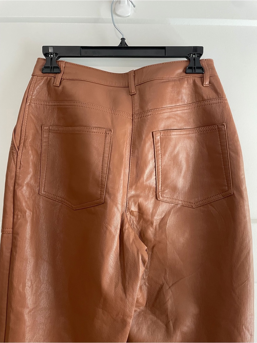 Wilfred Aritzia Cognac Vegan Leather High Rise Utility Straight Leg Pants 4 - Picture 8 of 11